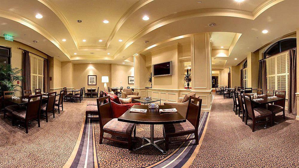 Holiday Inn Savannah Historic District By Ihg Экстерьер фото