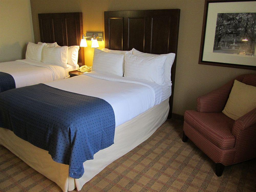 Holiday Inn Savannah Historic District By Ihg Экстерьер фото