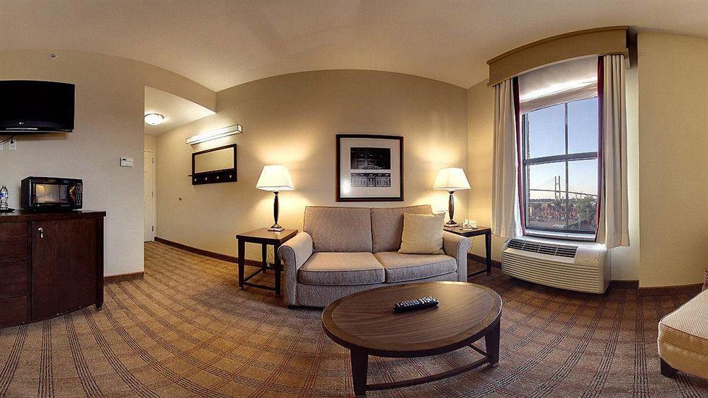 Holiday Inn Savannah Historic District By Ihg Экстерьер фото