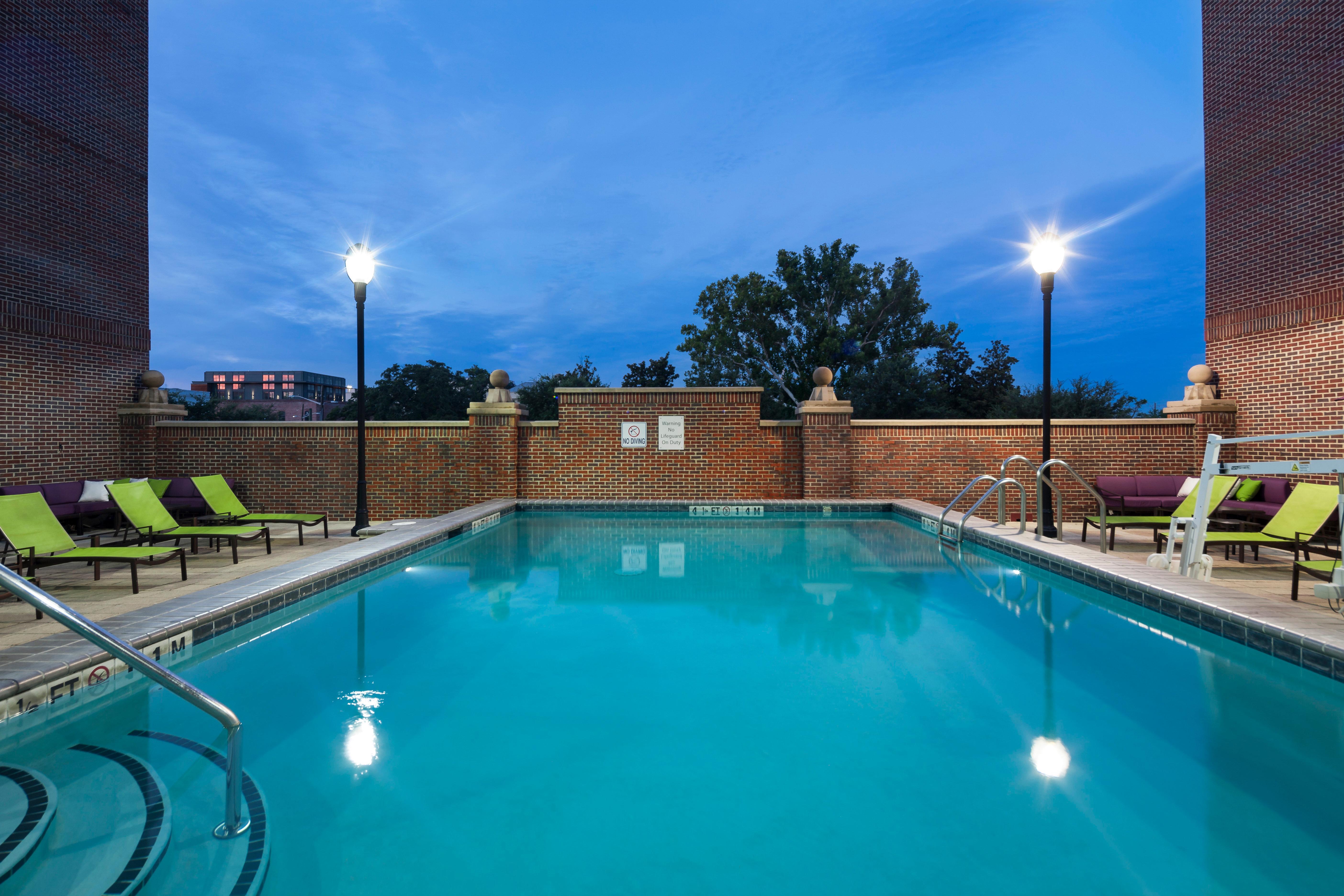 Holiday Inn Savannah Historic District By Ihg Экстерьер фото