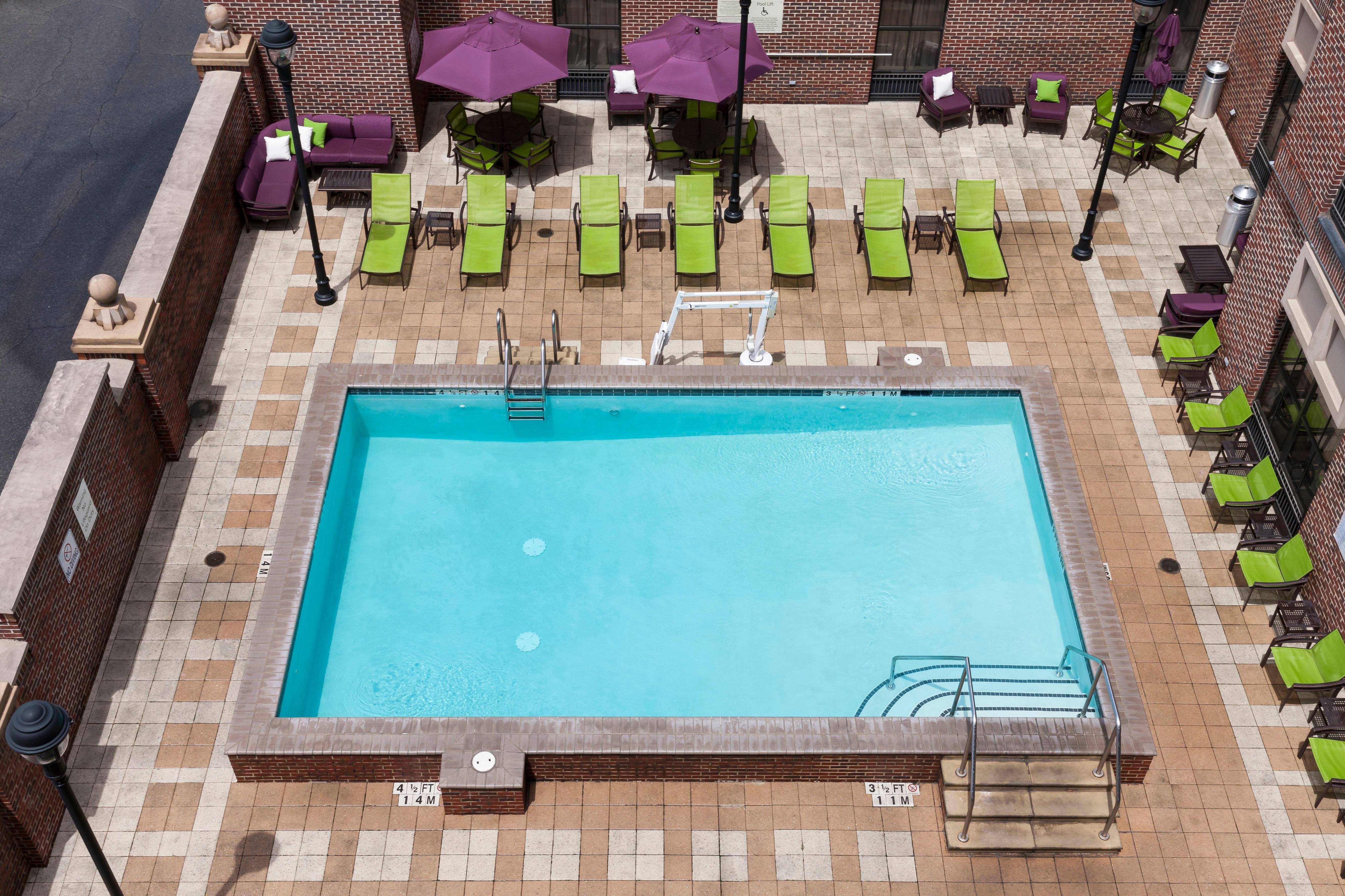 Holiday Inn Savannah Historic District By Ihg Экстерьер фото