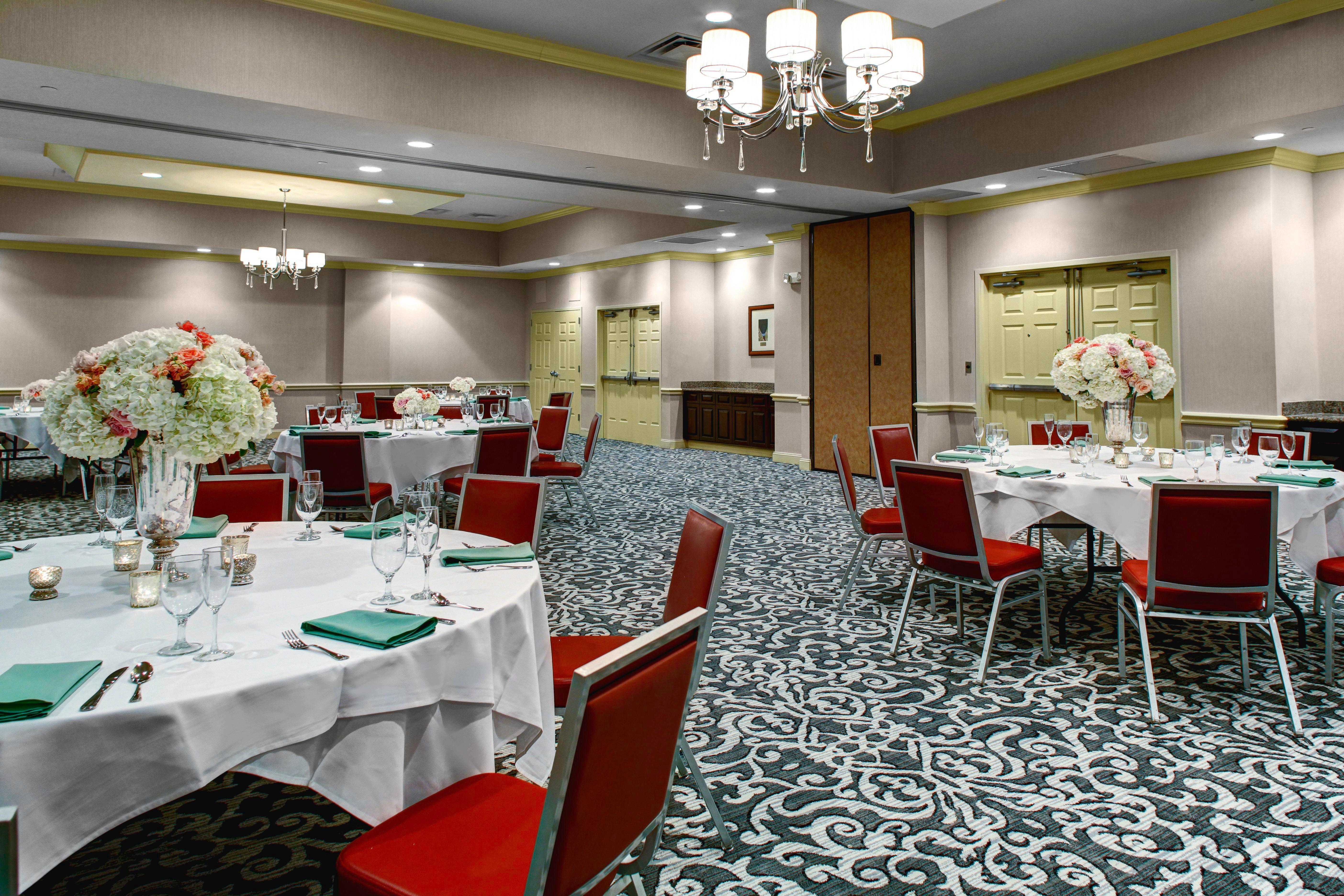 Holiday Inn Savannah Historic District By Ihg Экстерьер фото